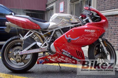 2001 Ducati 750 Supersport photo